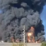 Incendio en depósito de pinturas en Moreno
