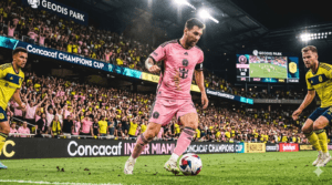 Lionel Messi jugando con Inter Miami ante Nashville por la Concacaf Champions Cup
