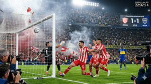 Julián Palacios marca el gol de Unión ante Boca