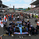 Autos en la parrilla del Gran Premio de Japón