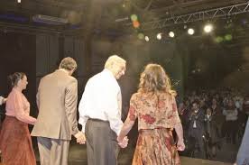 Luis Brandoni en escena teatral