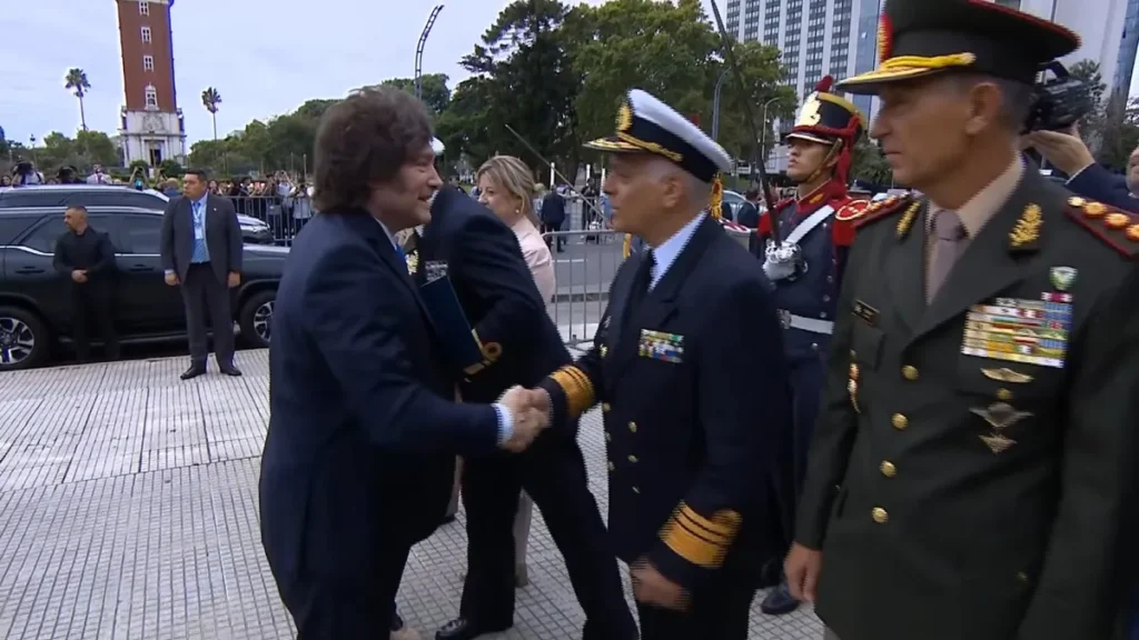 Javier Milei durante el acto por el Día del Veterano de Malvinas