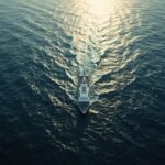 Cápsula Orión amerizando en el océano Pacífico tras completar la misión Artemis II