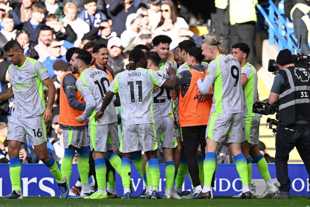 Jugadores del Manchester City celebrando un gol ante Chelsea