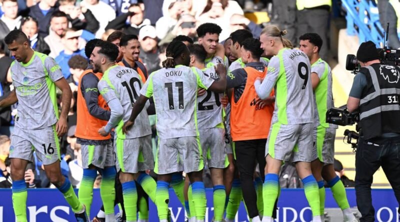 Jugadores del Manchester City celebrando un gol ante Chelsea