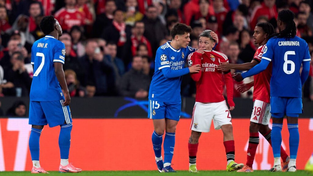 Gianluca Prestianni en partido de Champions League