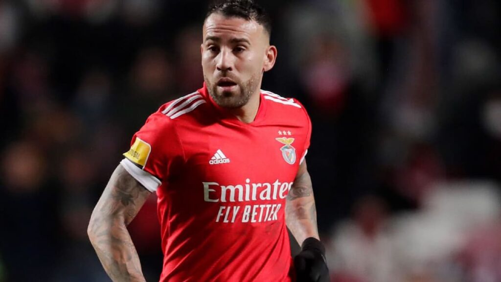 La FIFA confirmó una amnistía y Otamendi estará disponible para Argentina