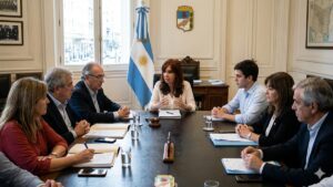 Dirigentes del peronismo analizan posibles candidaturas presidenciales para 2027