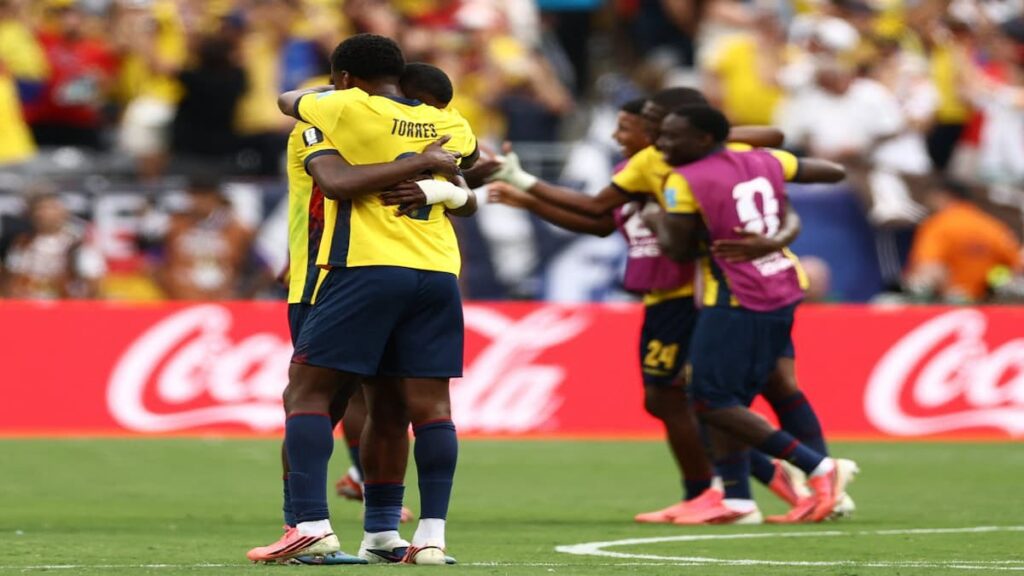 Ecuador da el golpe y vence 2-1 a Alemania