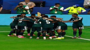 Uruguay reaccionó tarde y apenas rescató un empate ante Arabia Saudita en su debut Uruguay rescató un empate ante Arabia Saudita