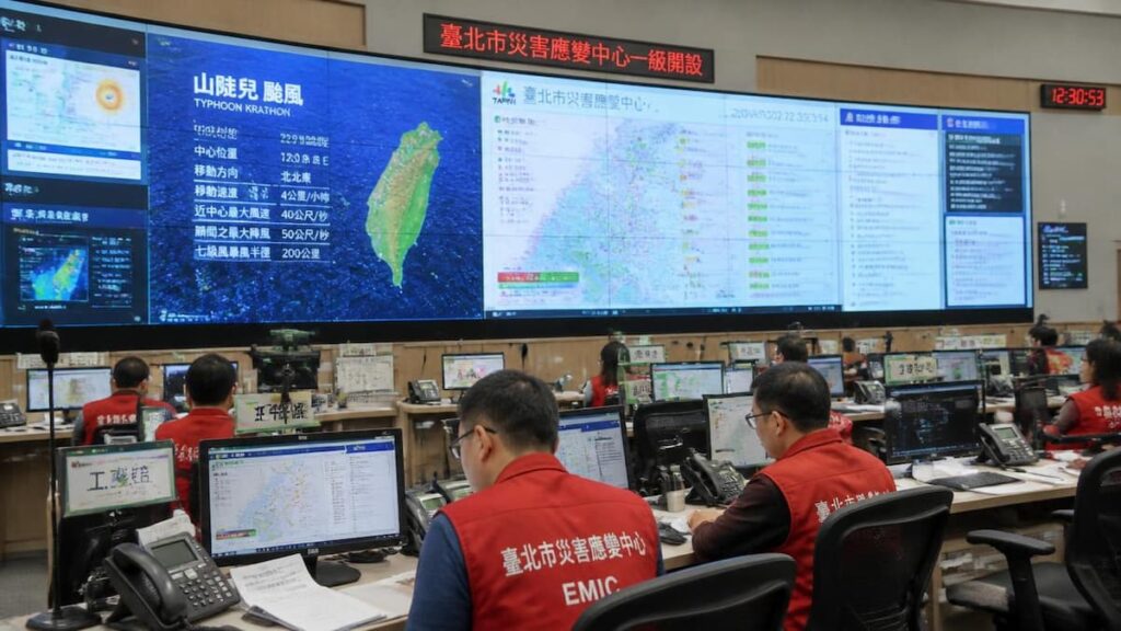 Centro de coordinación durante ejercicios de emergencia en Taiwán