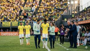 Brasil pierde a Wesley para el Mundial 2026: Ancelotti ya busca reemplazante Wesley quedó fuera del Mundial 2026 por lesión