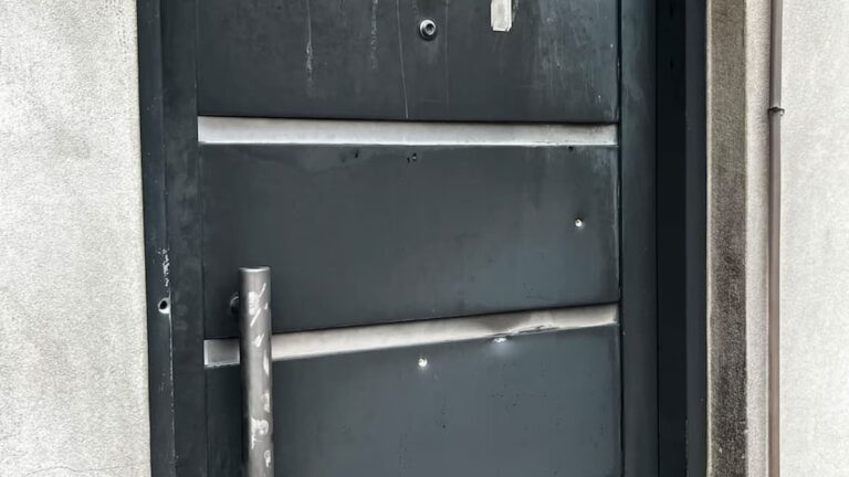 En venganza, atacaron a tiros e intentaron incendiar la casa