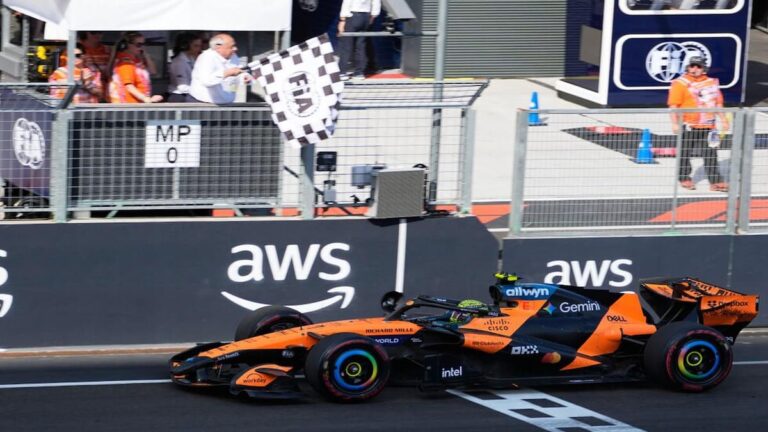 Lando Norris celebra su primera victoria