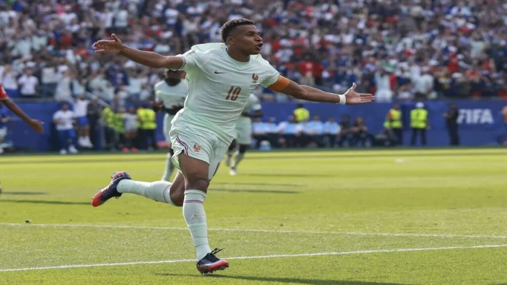 Con Mbappé como figura, Francia venció a Marruecos y avanzó a las semifinales del Mundial