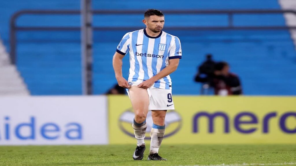 Maravilla Martínez, cuarto gol de Racing.