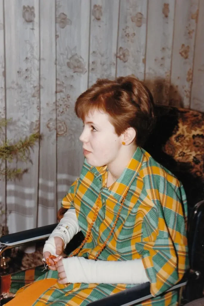 Nina Blom recuerda los años en que fue víctima del síndrome de Munchausen por poderes.