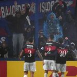 Jugadores de Tigre celebran un gol ante Nacional por la Copa Sudamericana.
