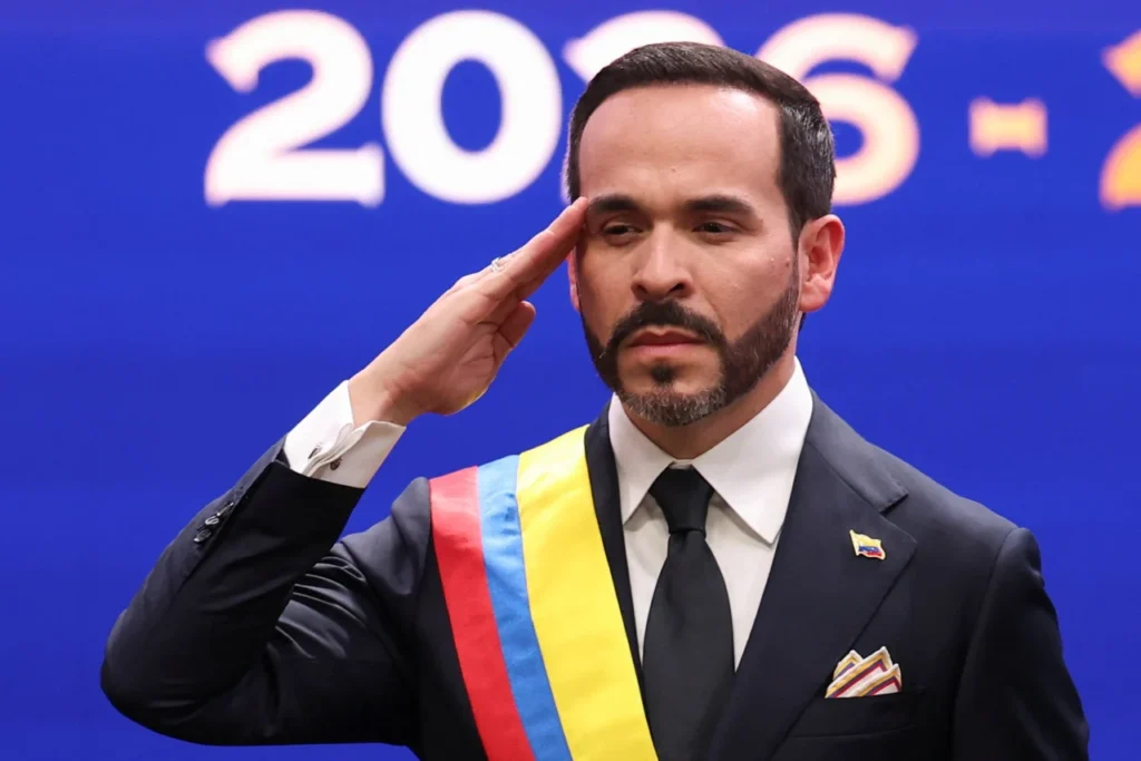 el nuevo presidente del país durante una ceremonia de investidura