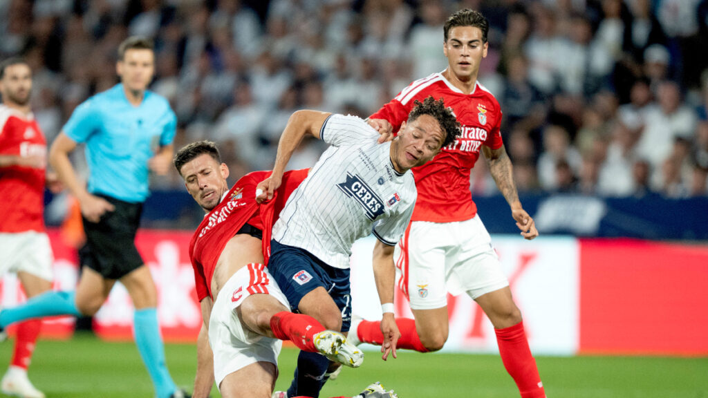 UEFA Europa League: Gianluca Prestianni marcó dos goles y brilló en la clasificación de Benfica