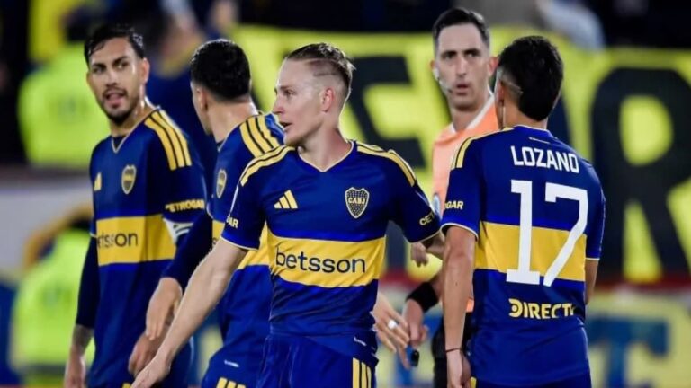 Santiago Ascacíbar celebra el gol de Boca ante Estudiantes.