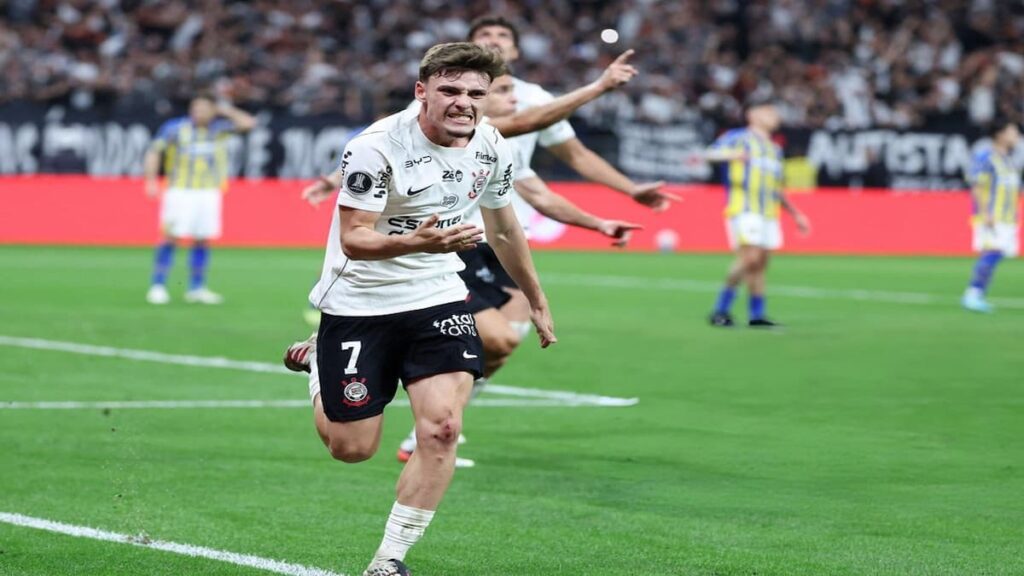 Breno Bidon marcó el gol de Corinthians ante Rosario Central