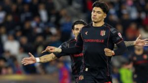 Estudiantes goleó a Universidad Católica y avanzó a cuartos de final de la Libertadores Estudiantes goleó a Universidad Católica y avanzó a cuartos de final