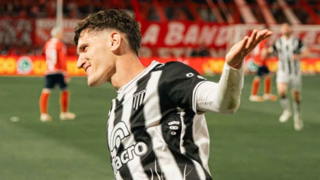 Facundo Lencioni convirtió dos goles para Gimnasia de Mendoza