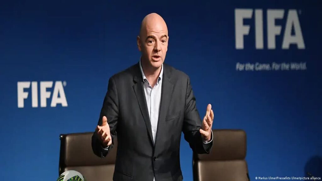 Gianni Infantino: cómo llegó a convertirse en el hombre más poderoso del fútbol mundial