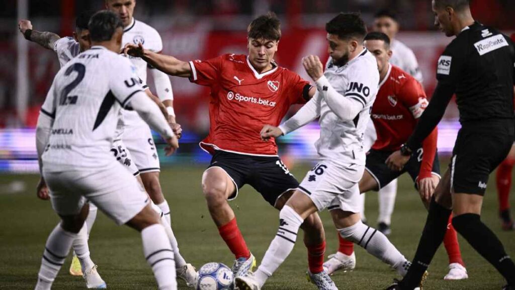 Independiente buscó el gol durante el segundo tiempo