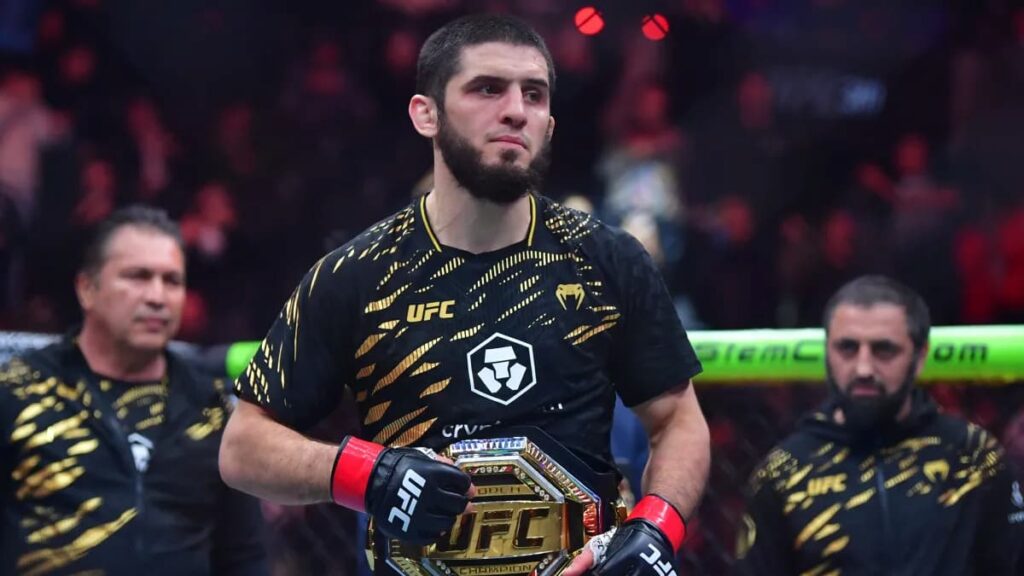 Islam Makhachev venció a Ian Machado Garry y retuvo el título wélter en UFC 330