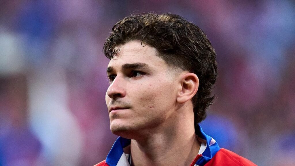 Julián Álvarez durante un partido del Atlético de Madrid