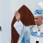 Papa León XIV durante un llamado por la paz en Medio Oriente