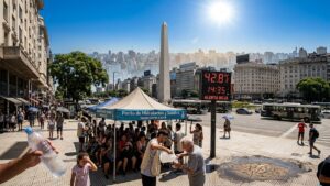 Alertan por un "Súper El Niño": los impactos climáticos que podrían afectar a América Latina Ola de calor asociada al fenómeno El Niño en América Latina.
