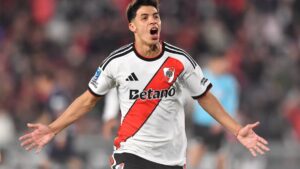River ante Independiente Rivadavia