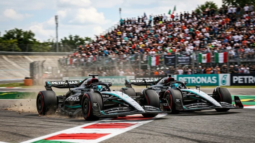 Kimi Antonelli y George Russell luchan por la punta en Monza