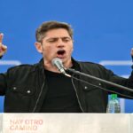 Axel Kicillof durante el acto del Movimiento Derecho al Futuro en Avellaneda