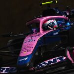 Franco Colapinto junto a su monoplaza en el GP de Azerbaiyán