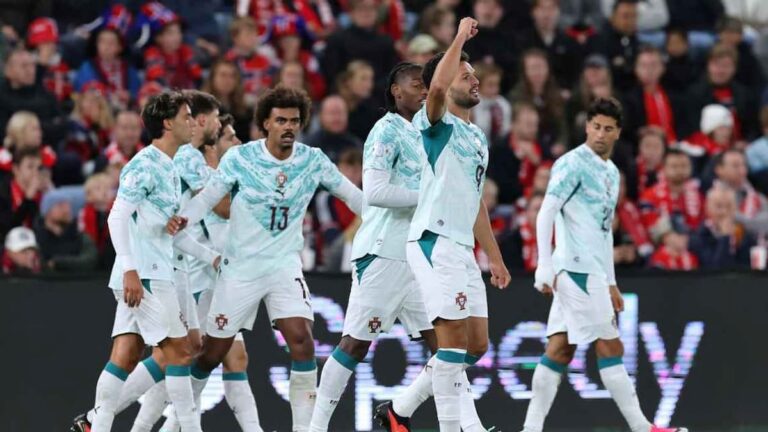 Gonçalo Ramos festeja el triunfo de Portugal