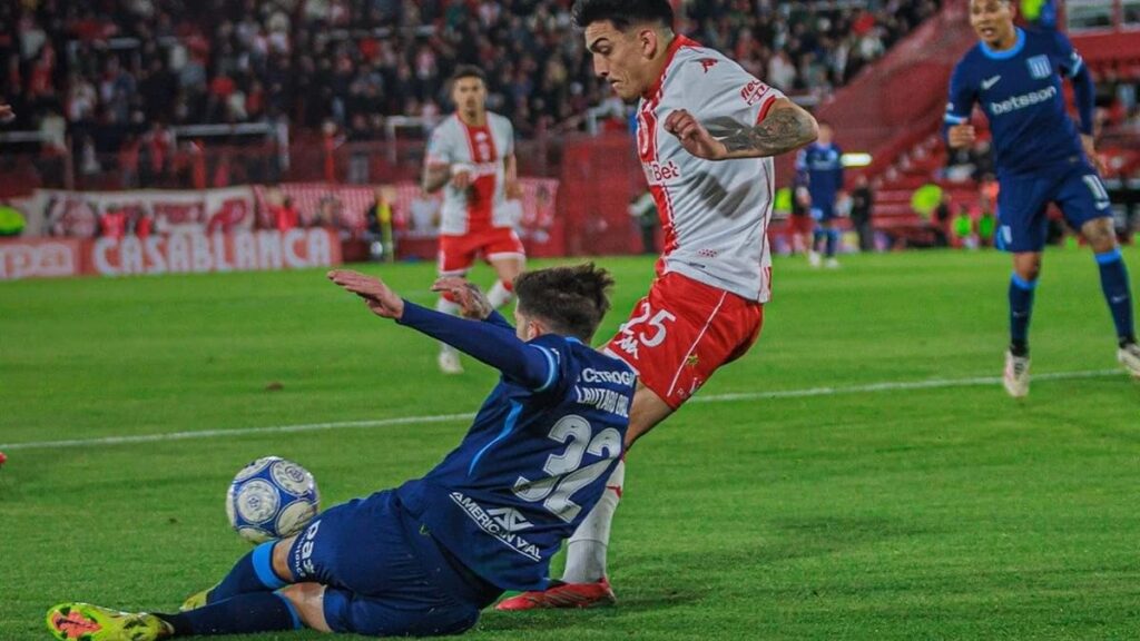 Huracán y Racing disputaron un partido intenso