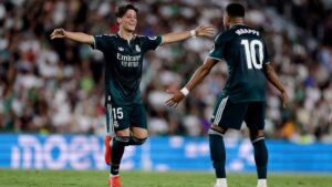 Mbappé celebra su gol ante Elche
