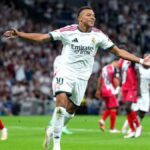 Kylian Mbappé celebra uno de sus goles ante Rayo Vallecano