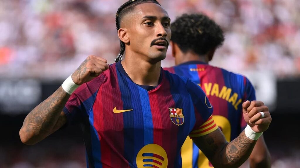 Lamine Yamal brilló con un doblete y Barcelona aplastó a Valencia