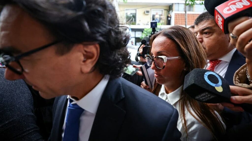 homicidio simple con dolo eventual para Agustina Cosachov
