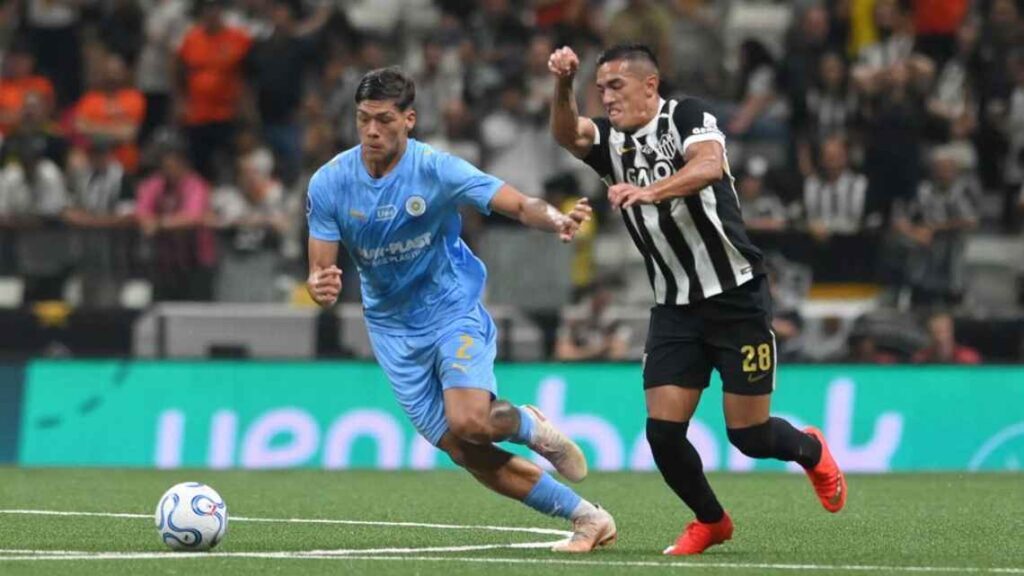 Atlético Mineiro goleó a Montevideo City Torque en la ida de semifinales