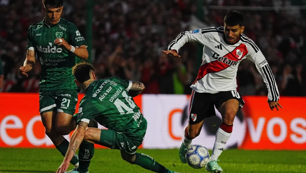River igualó 1-1 ante Sarmiento en su visita a Junín