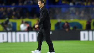 El entrenador Vasco Arruabarrena buscó mantener la ilusión de Boca
