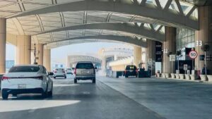 Máxima tensión en Arabia Saudita tras un sangriento ataque en el aeropuerto de Riad Operativo de emergencia en el aeropuerto internacional de Riad