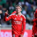 Gianluca Prestianni celebra su gol con el Benfica ante Omonia en Chipre