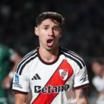Gonzalo Montiel festeja el gol del empate de River en Junín